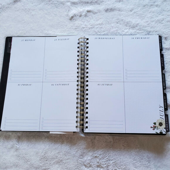 The Paper Studio Agenda 52 18 Month Planner Dated 2022-2023 - Picture 7 of 9